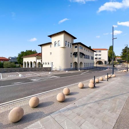 Toscanina Garni Hotel Dobrovo Eksteriør billede