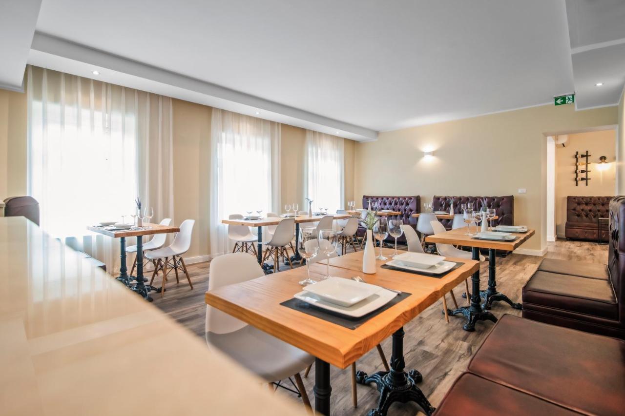 Toscanina Garni Hotel Dobrovo Eksteriør billede