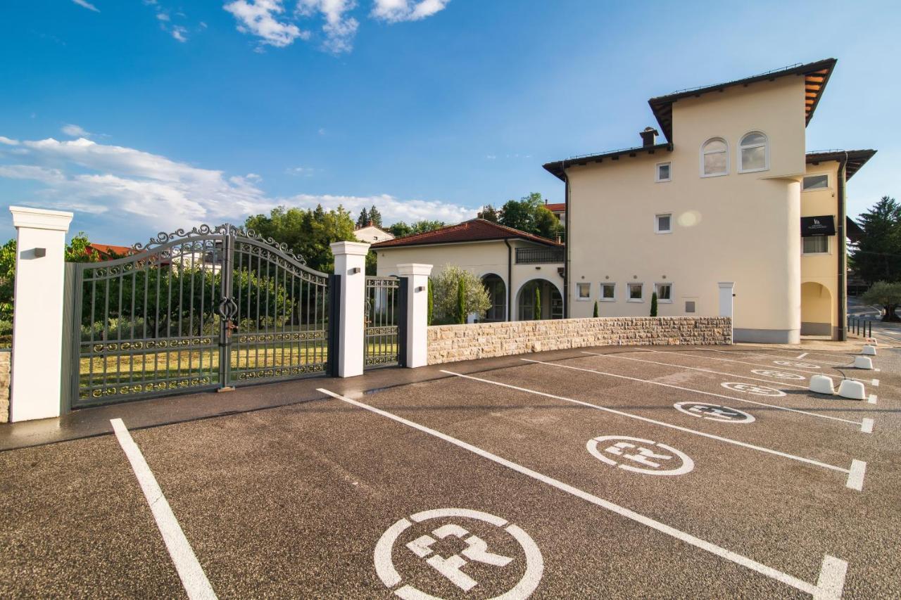 Toscanina Garni Hotel Dobrovo Eksteriør billede